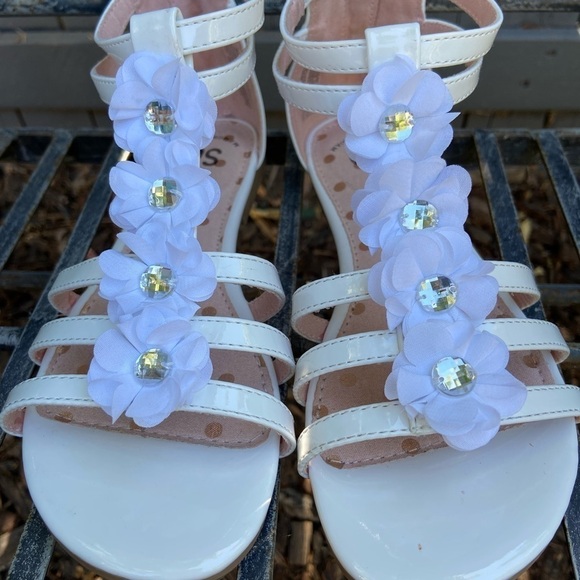 SO Kenzie Girls Gladiator Sandals, Girls 3 - Picture 1 of 9
